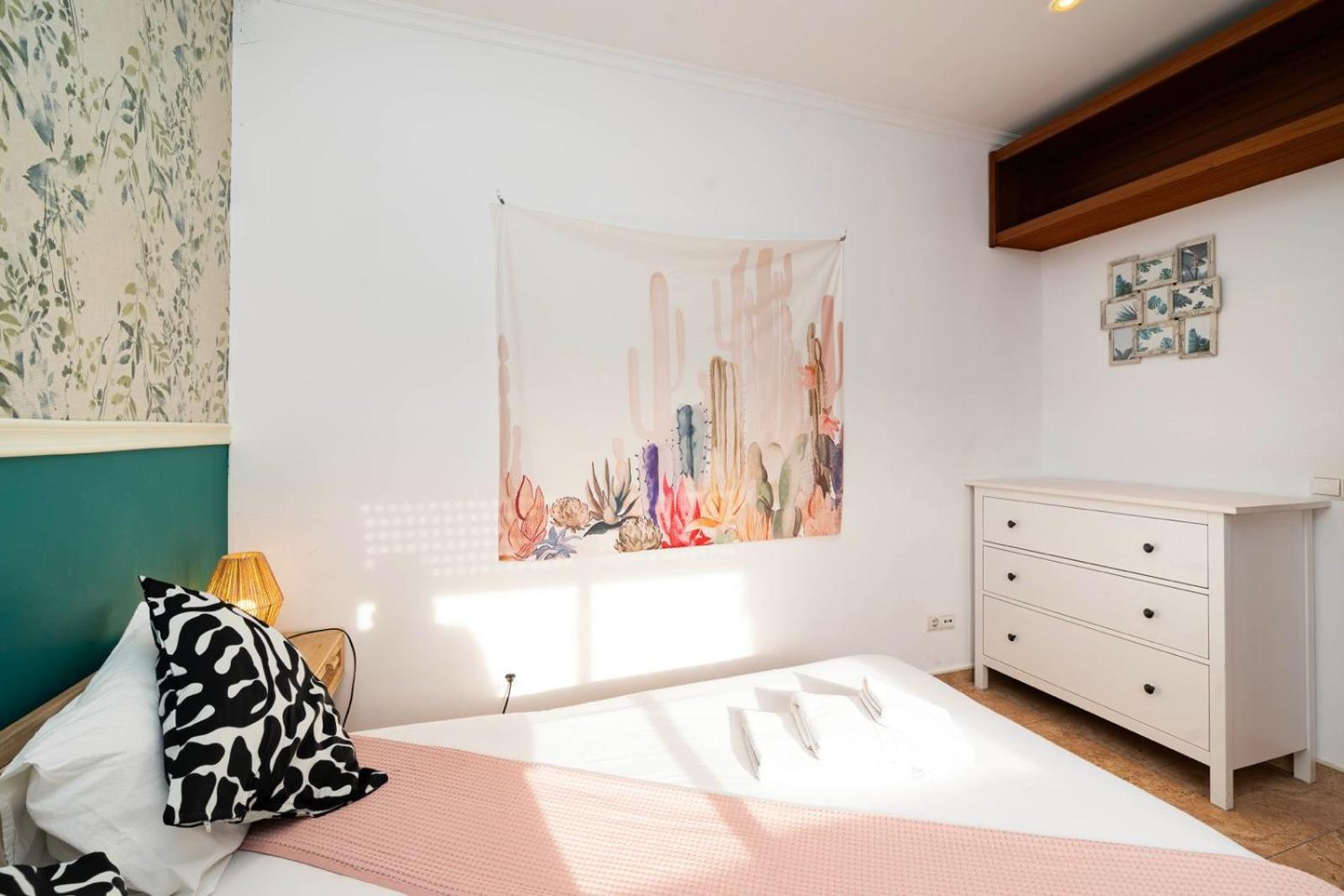 Cozy Apartment In Central Almada W Swing Chairs מראה חיצוני תמונה