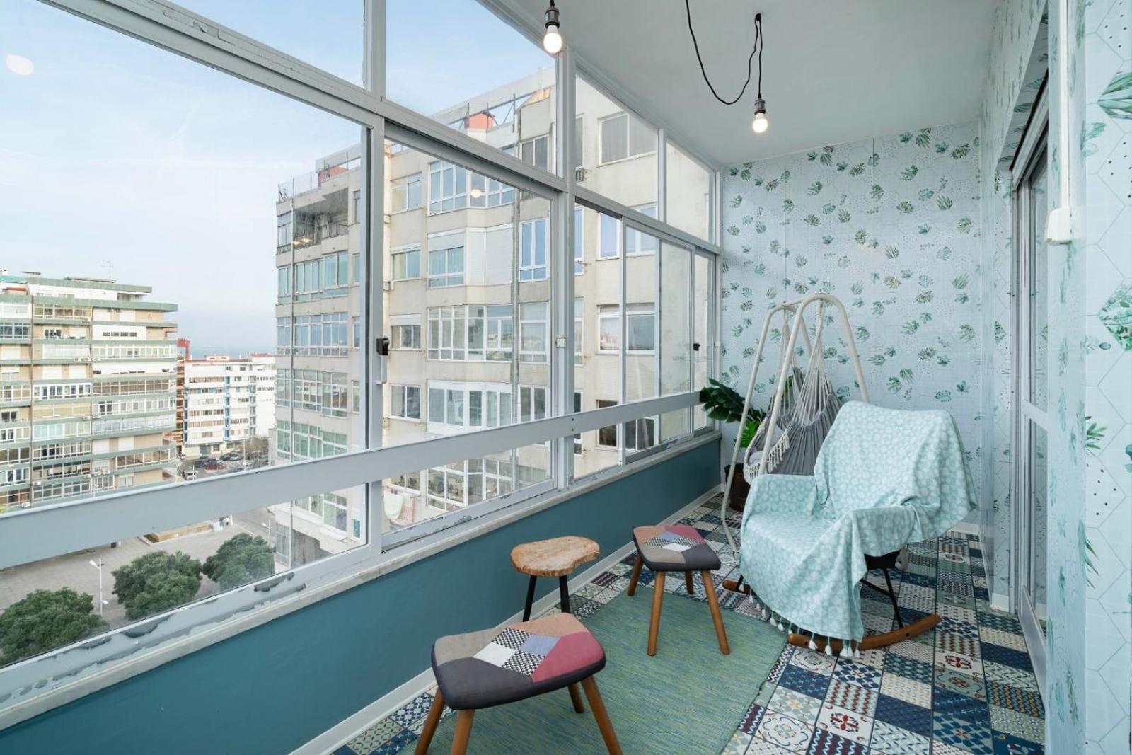 Cozy Apartment In Central Almada W Swing Chairs מראה חיצוני תמונה